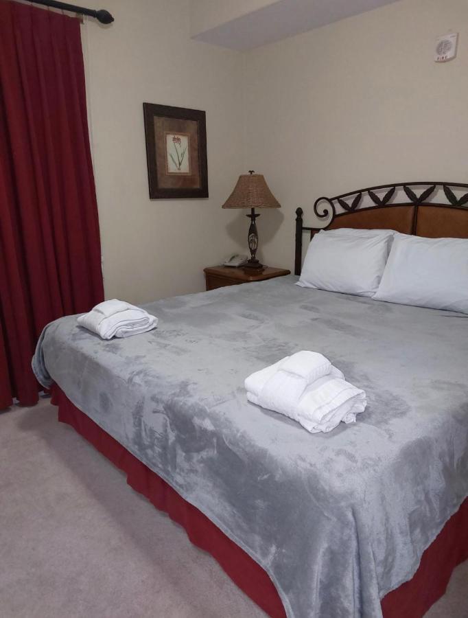 Disney Just 1 And A Quarter Mile Away, Blue Heron 1 Room 2 Bath,Amenities,6 Guests, Walk To Restaurants, No Fees At Check In Orlando Zewnętrze zdjęcie