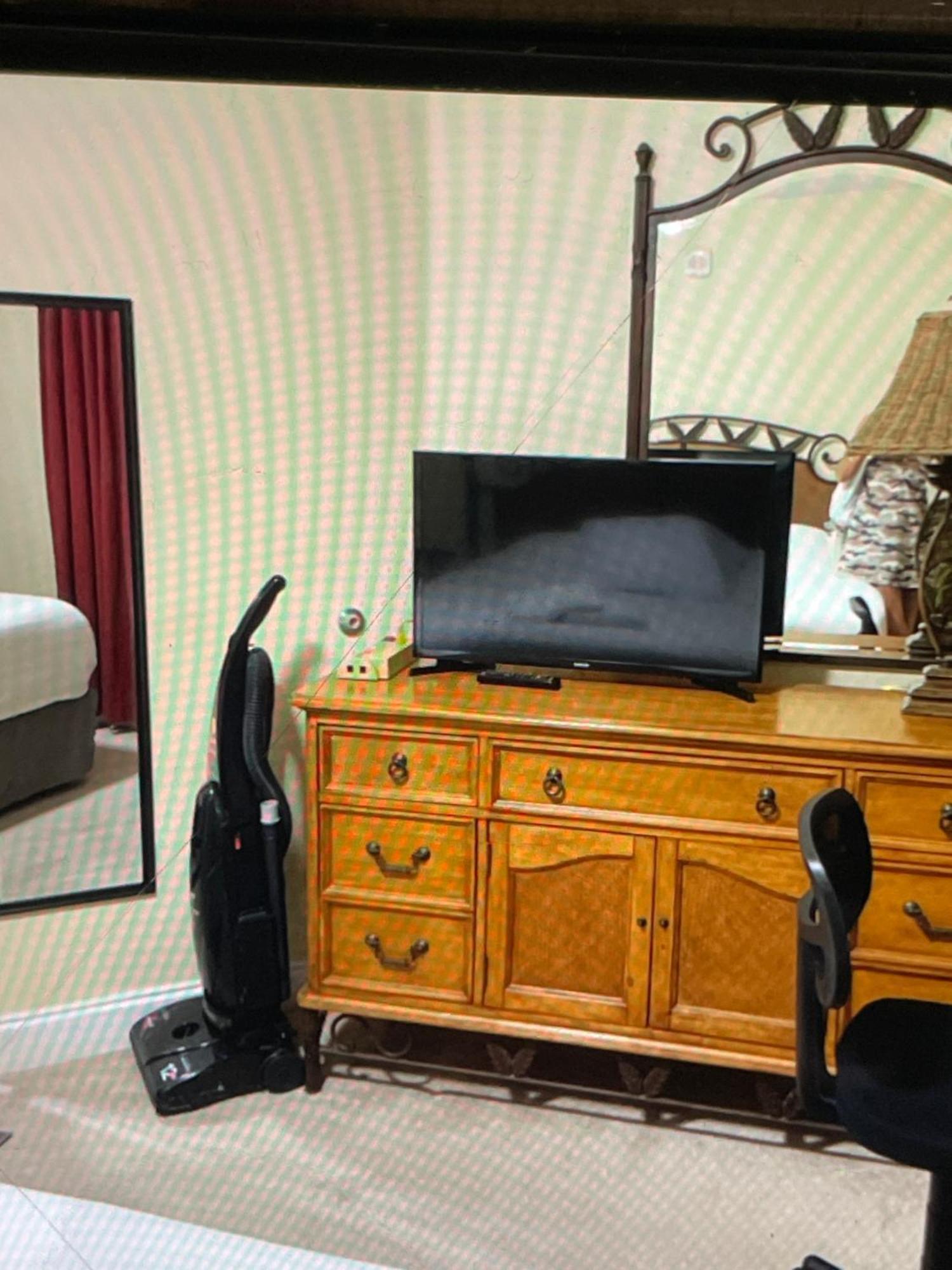 Disney Just 1 And A Quarter Mile Away, Blue Heron 1 Room 2 Bath,Amenities,6 Guests, Walk To Restaurants, No Fees At Check In Orlando Zewnętrze zdjęcie